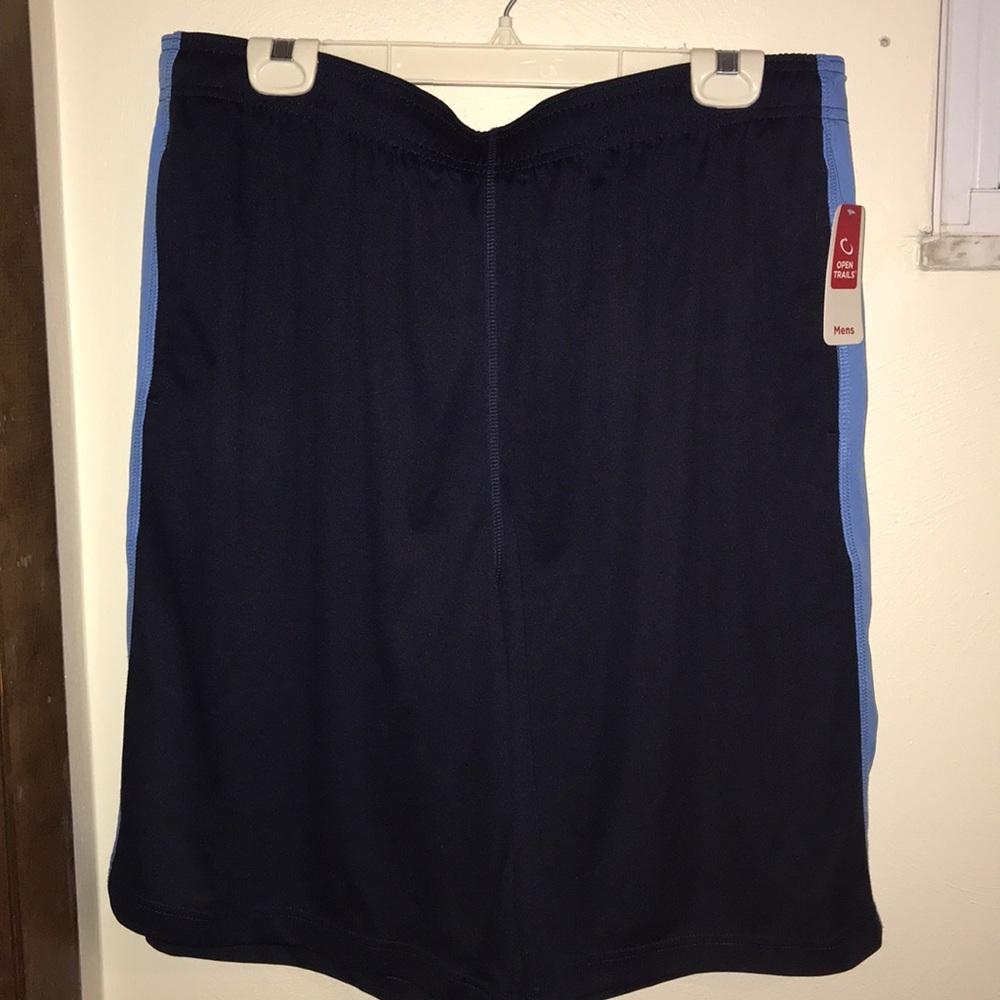 Open trails men’s shorts. 100% polyester. XL.